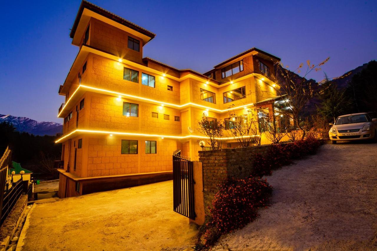 Hotel Prini Palace Manāli Exterior foto